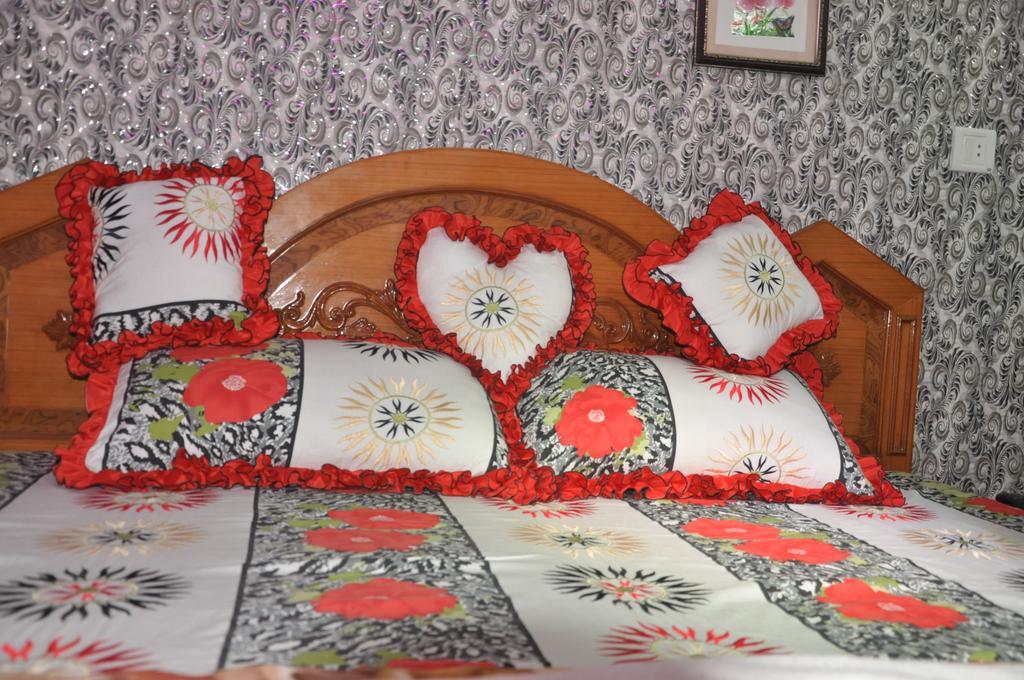 Hotel Pari Jalandhar Dış mekan fotoğraf